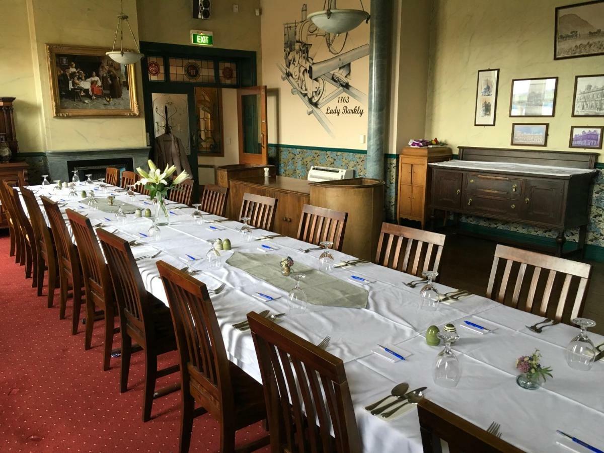 Victoria Railway Hotel Invercargill Zewnętrze zdjęcie